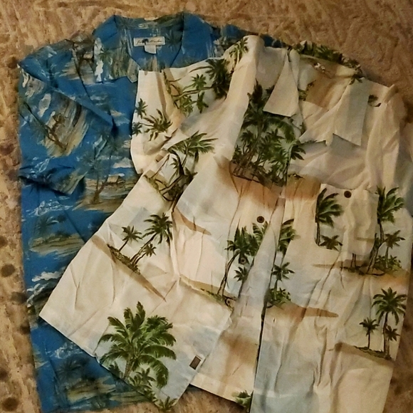Set of 2 Hawaiian button down shirt - Picture 1 of 1